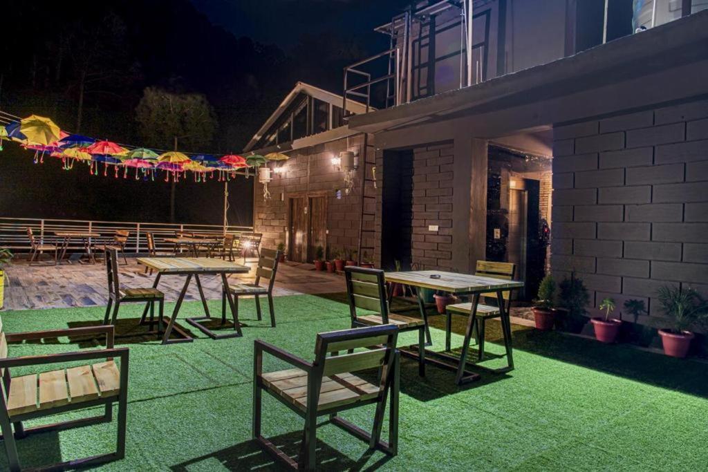 Hillcrest Heights Kasauli Exterior photo
