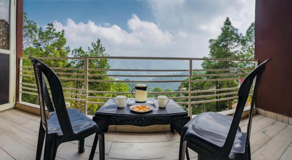 Hillcrest Heights Kasauli Exterior photo
