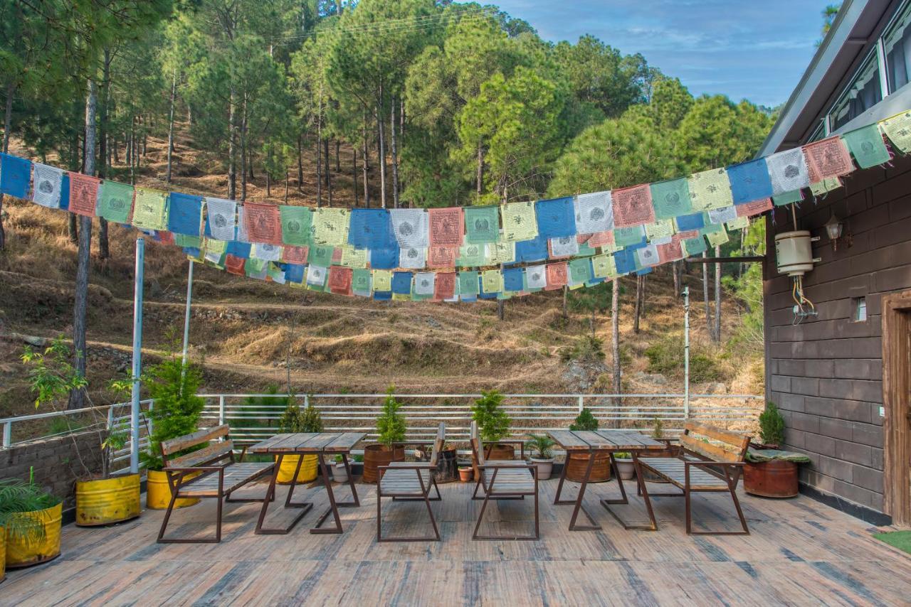 Hillcrest Heights Kasauli Exterior photo