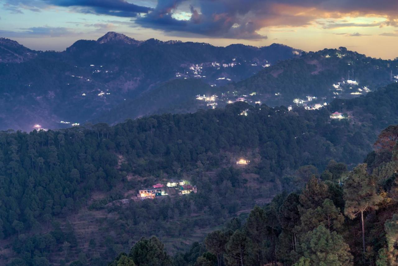 Hillcrest Heights Kasauli Exterior photo