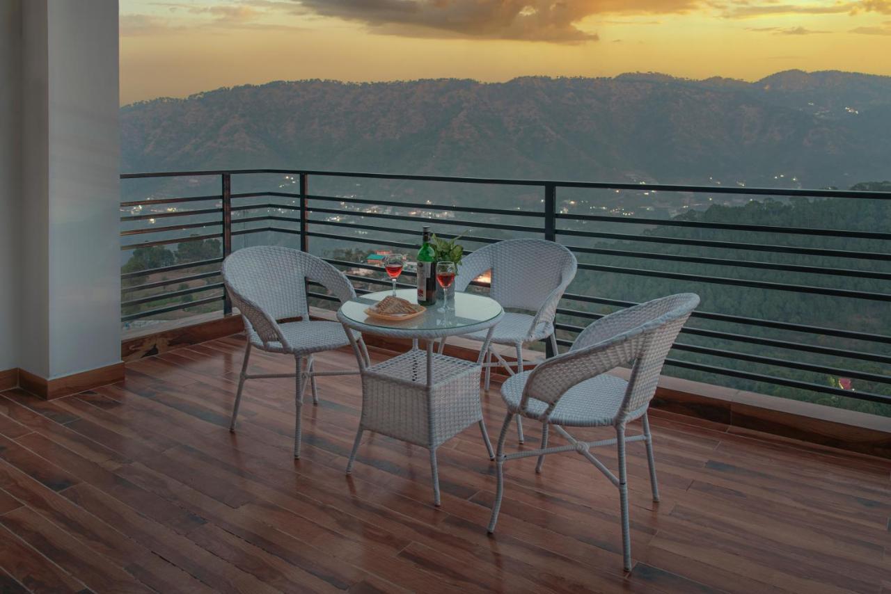 Hillcrest Heights Kasauli Exterior photo