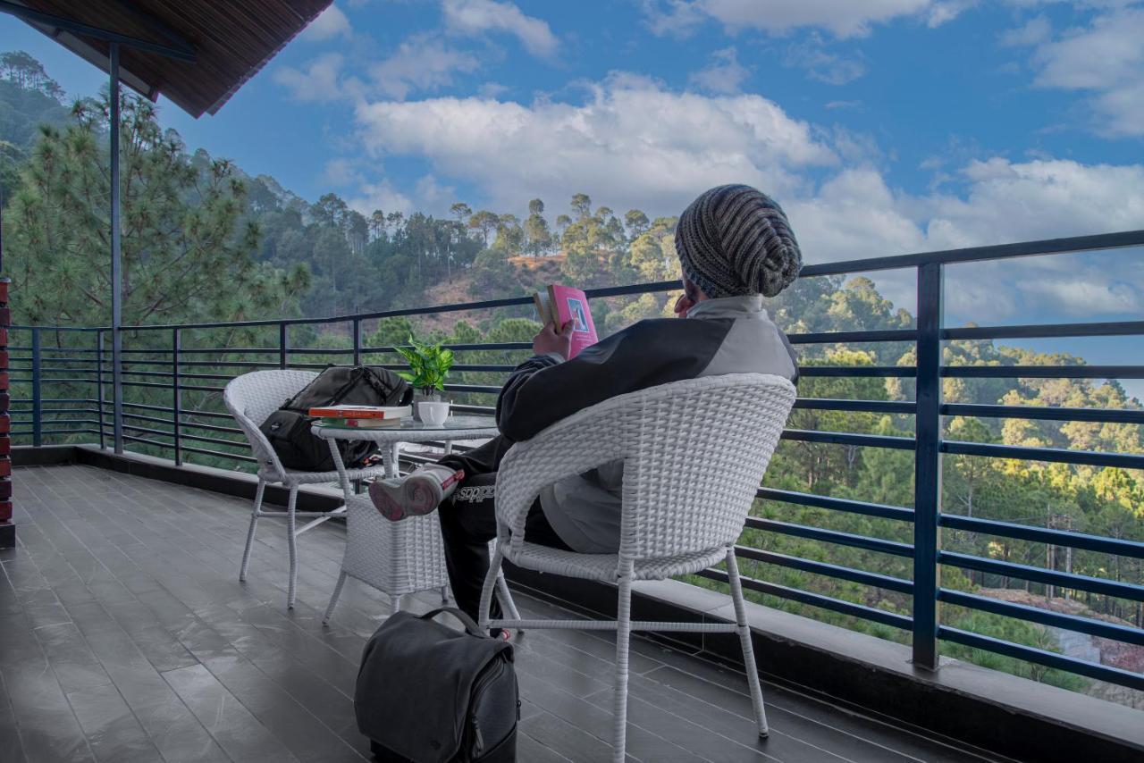 Hillcrest Heights Kasauli Exterior photo