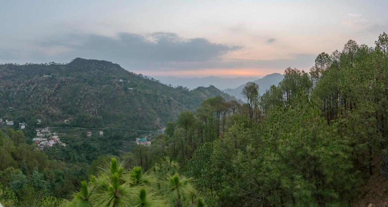 Hillcrest Heights Kasauli Exterior photo